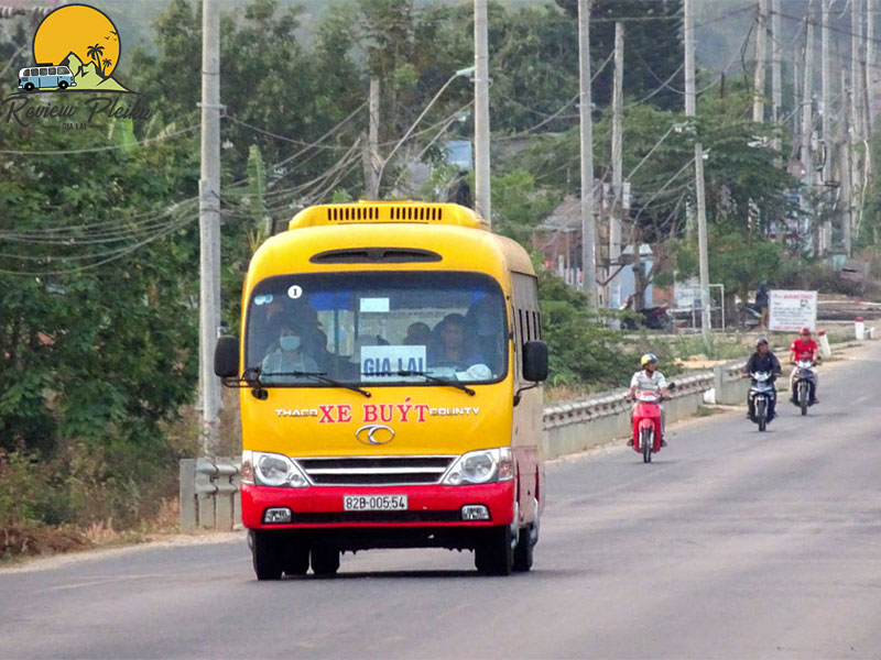 từ sân bay pleiku đi kon tum bao nhiêu km