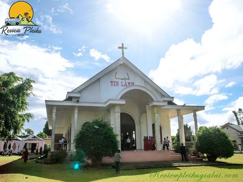 Top 5 nhà thờ lớn nhất tỉnh Gia Lai linh thiêng