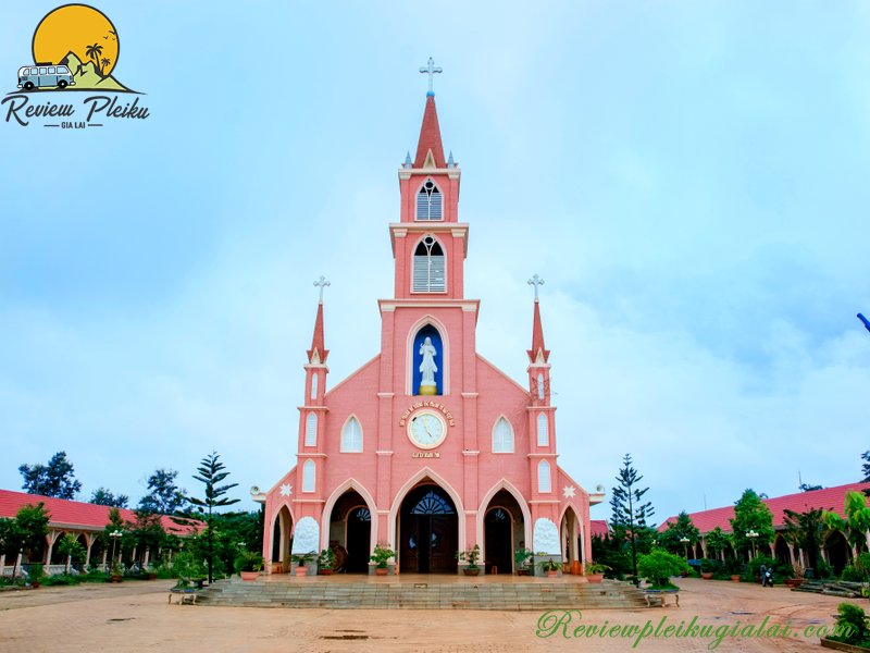 Top 5 nhà thờ lớn nhất tỉnh Gia Lai linh thiêng