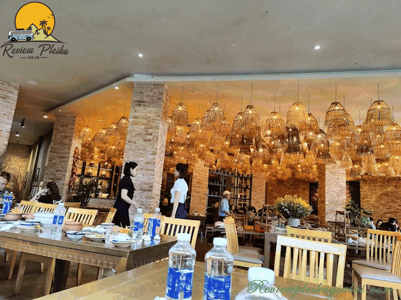 Nhà hàng Cơm Quê Gia Lai