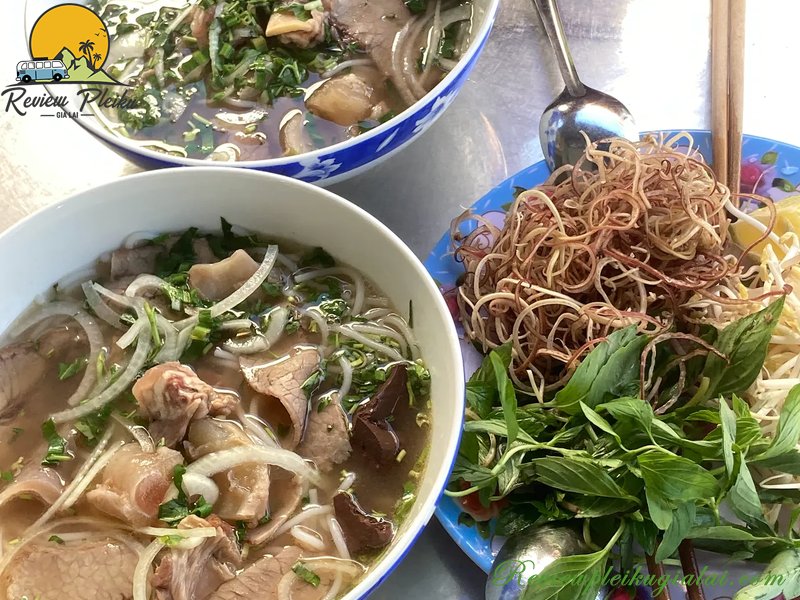 Quán bún bò huế Tràng Tiền Cách Mạng Pleiku