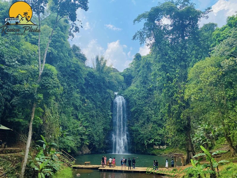 Xe dịch vụ Pleiku Măng Đen