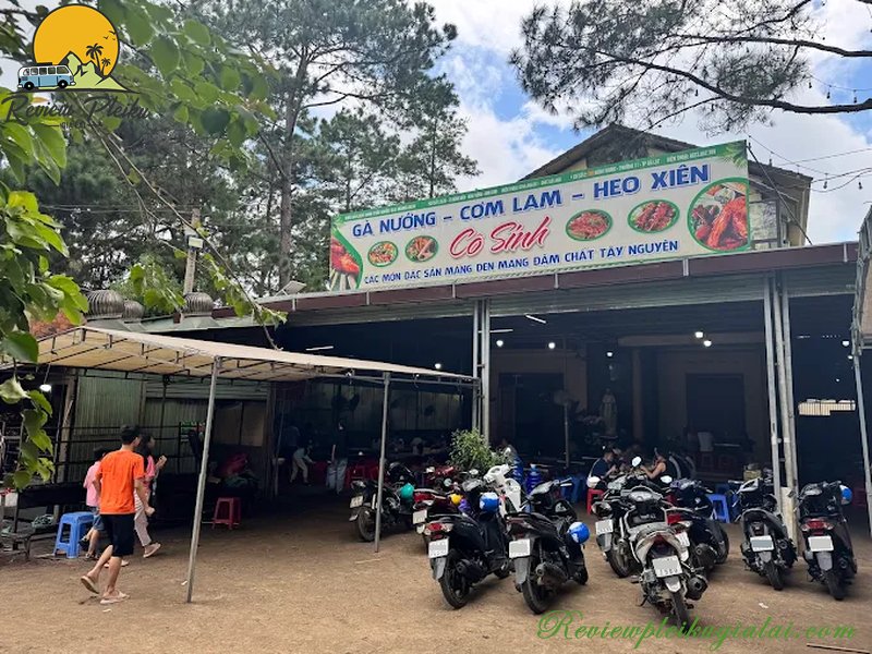 Quán gà nướng cơm lam ở Măng Đen ngon chuẩn vị