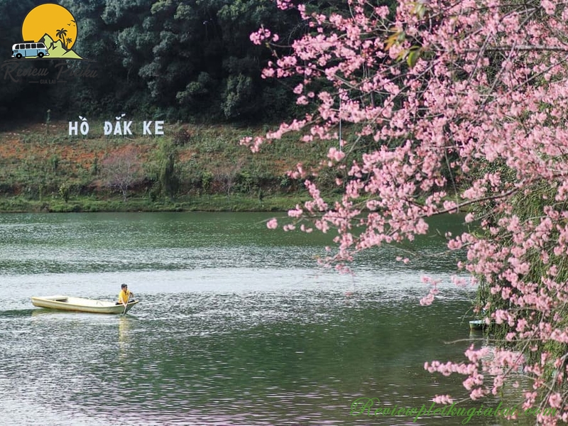 Hồ Đăk Ke Măng Đen có đẹp không?